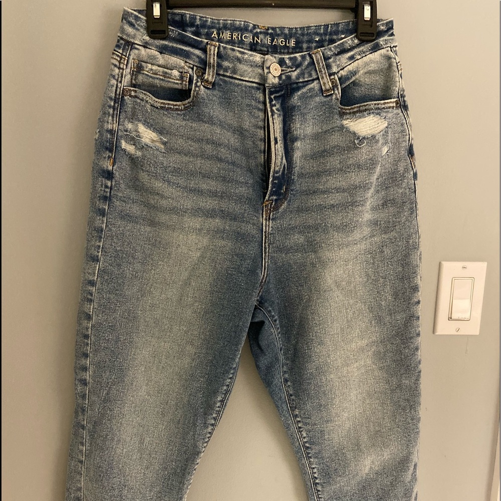 American Eagle Mom Jean